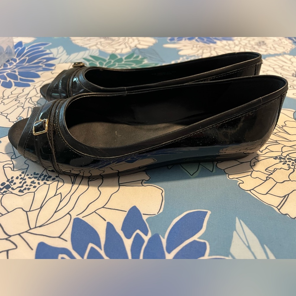Cole Haan dress shoes